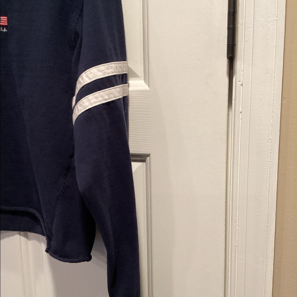 Brandy Melville Navy Blue Cropped Sweatshirt - Picture 4 of 8